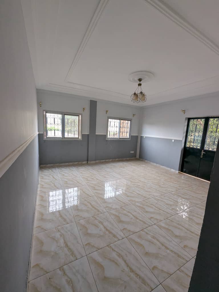 Magnifique Appartement Bon Standing à louer à Odza