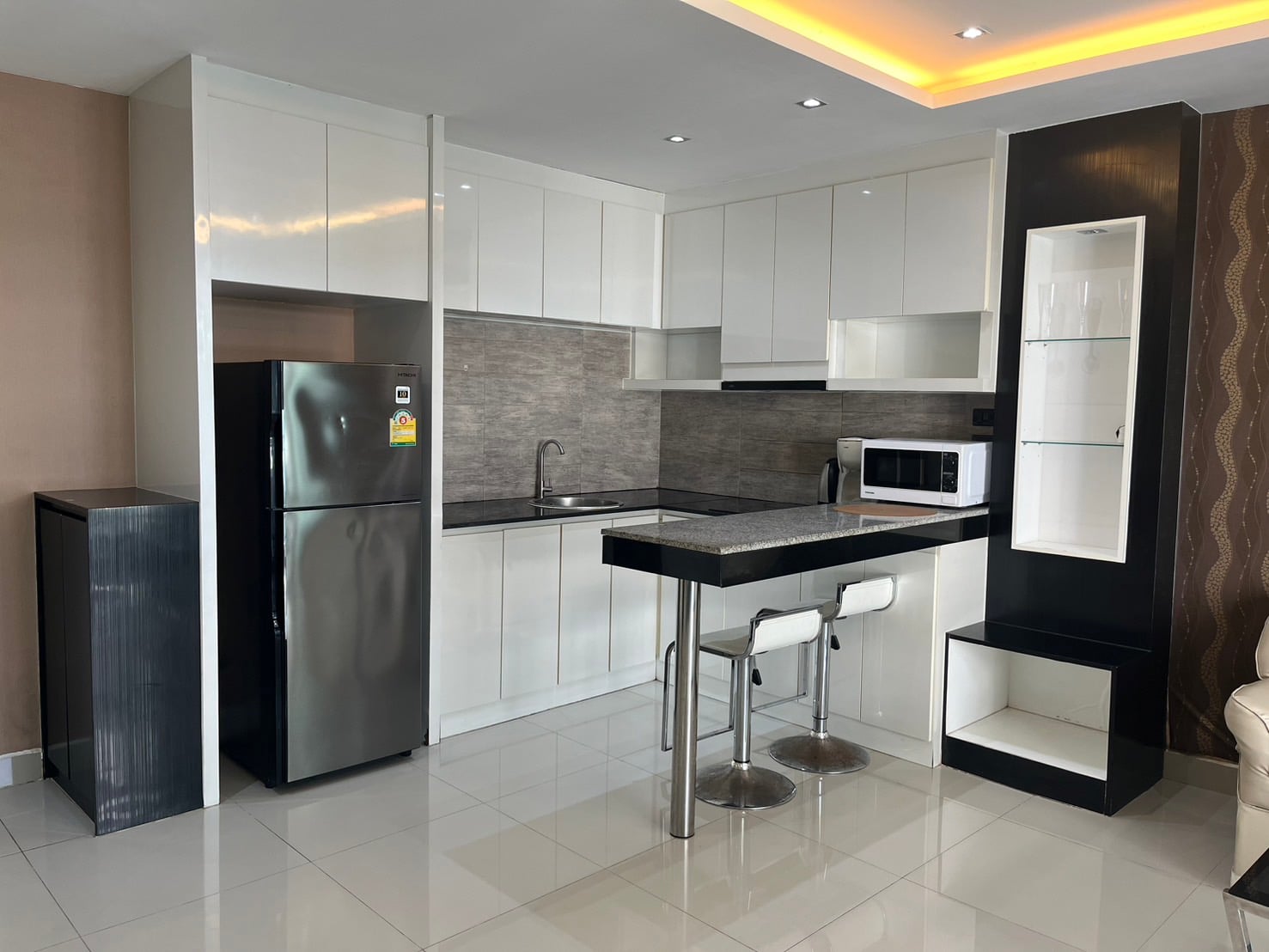 Condo for Rent  1 Bedroom 12,500 baht/month with Washing machine