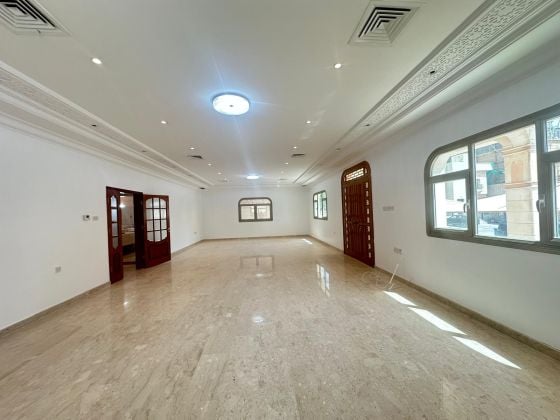 4 Storayed Private Villa for Rent in Adan.
