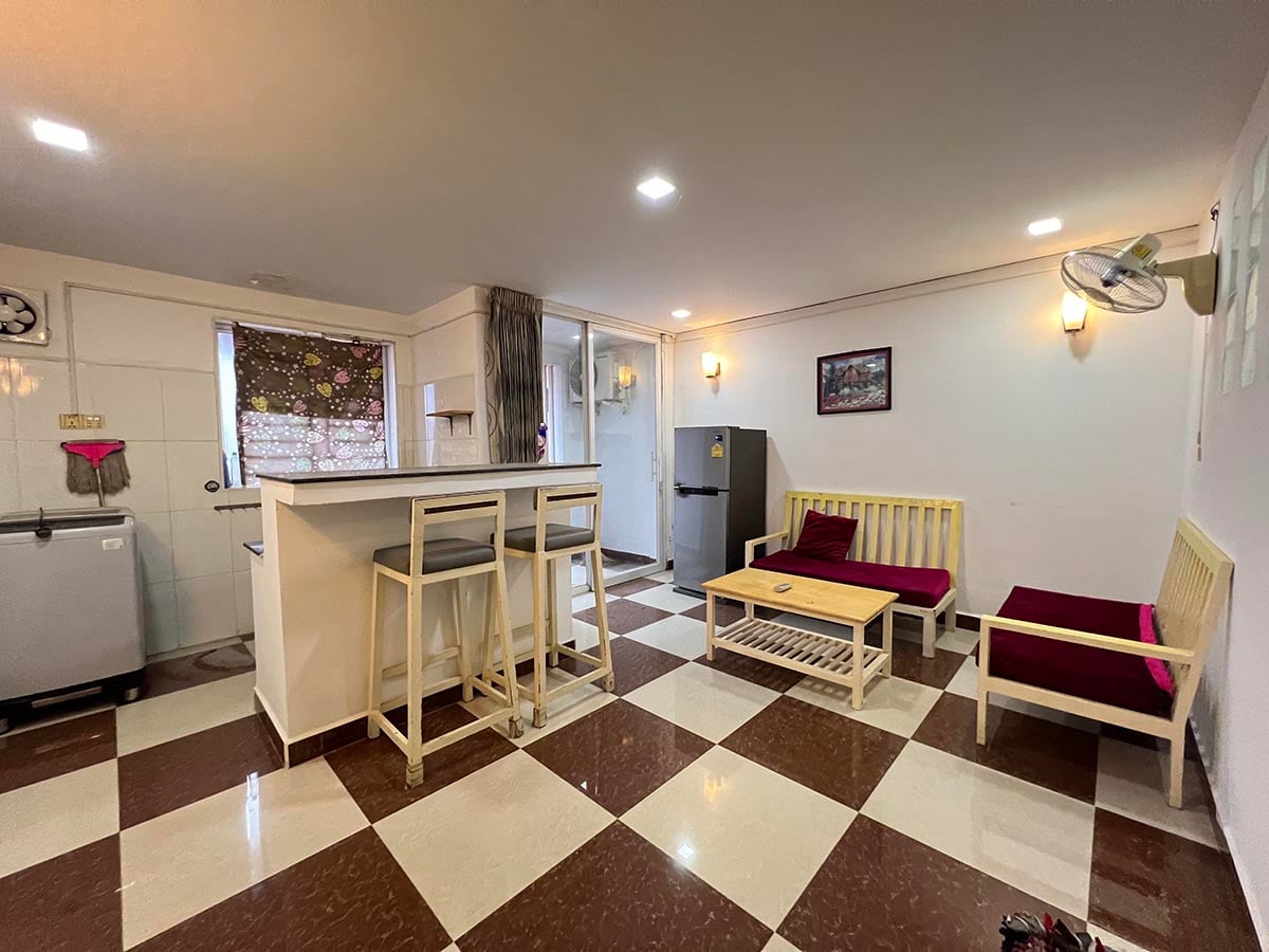 St 2004 | One bedroom with fully furnished for rent near Bali Hotel