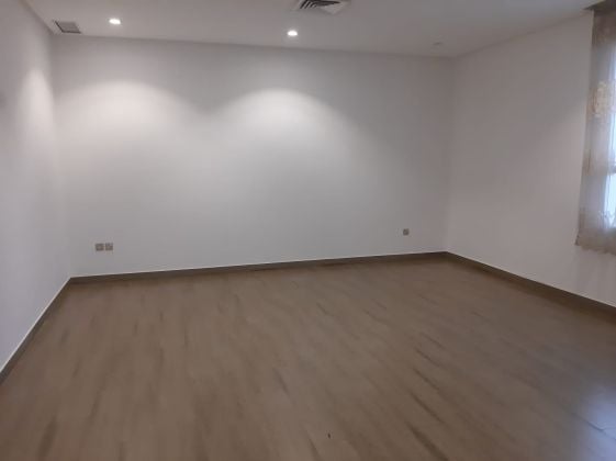 3 Master Bedroom 500 Meter Villa Floor in Finatees.