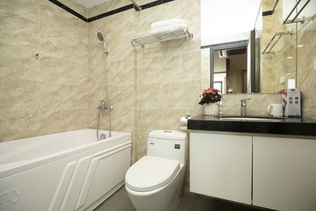 Nice, bright studio apartment in Dao Tan street, Ba Dinh district for rent