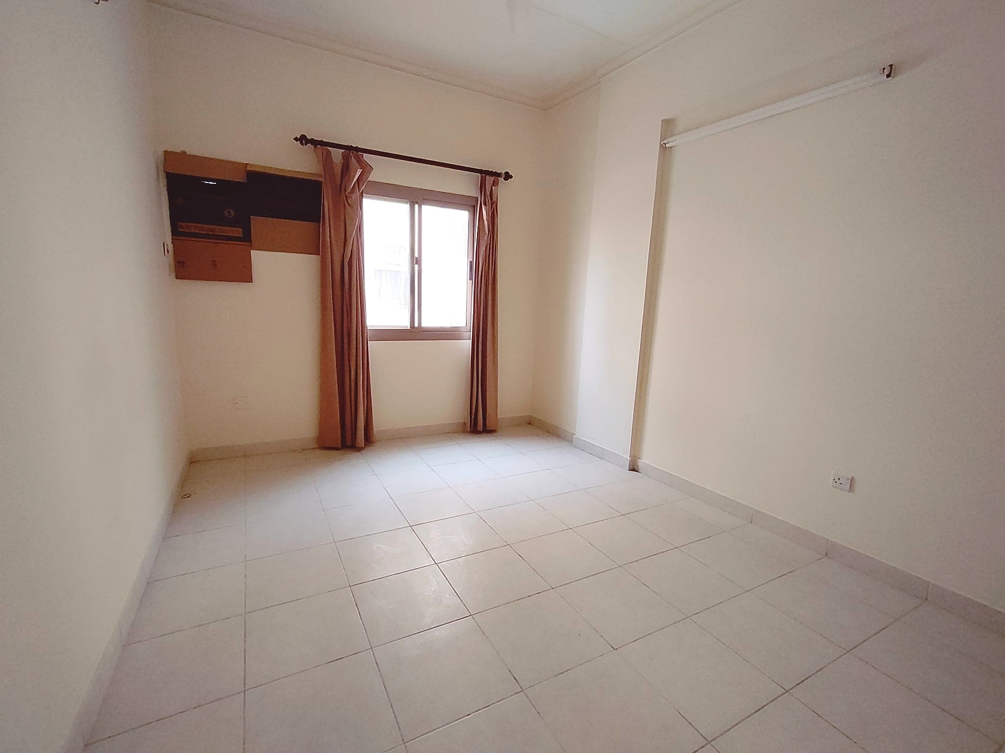 2 BHk Spacious Apartment for Rent in Manama near AM Hospital BD.160/- 