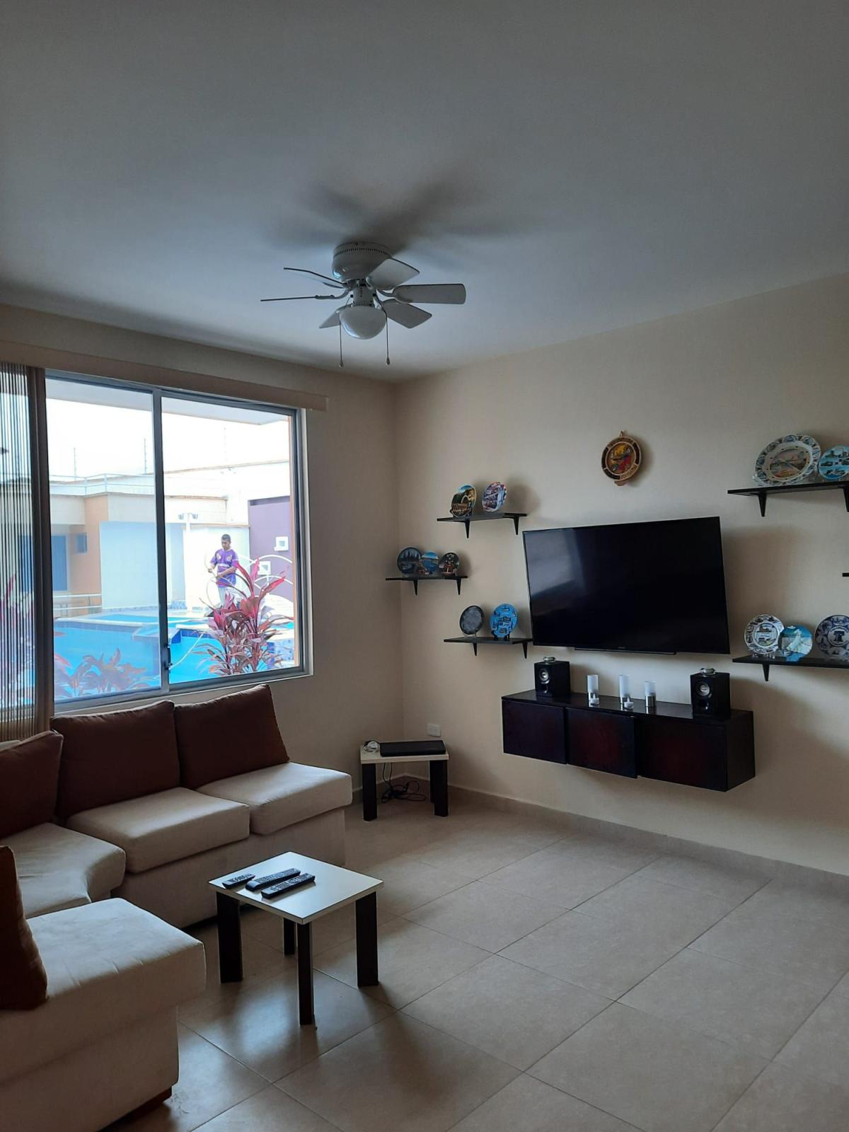 Casa de venta de 2 plantas sobre terraza
