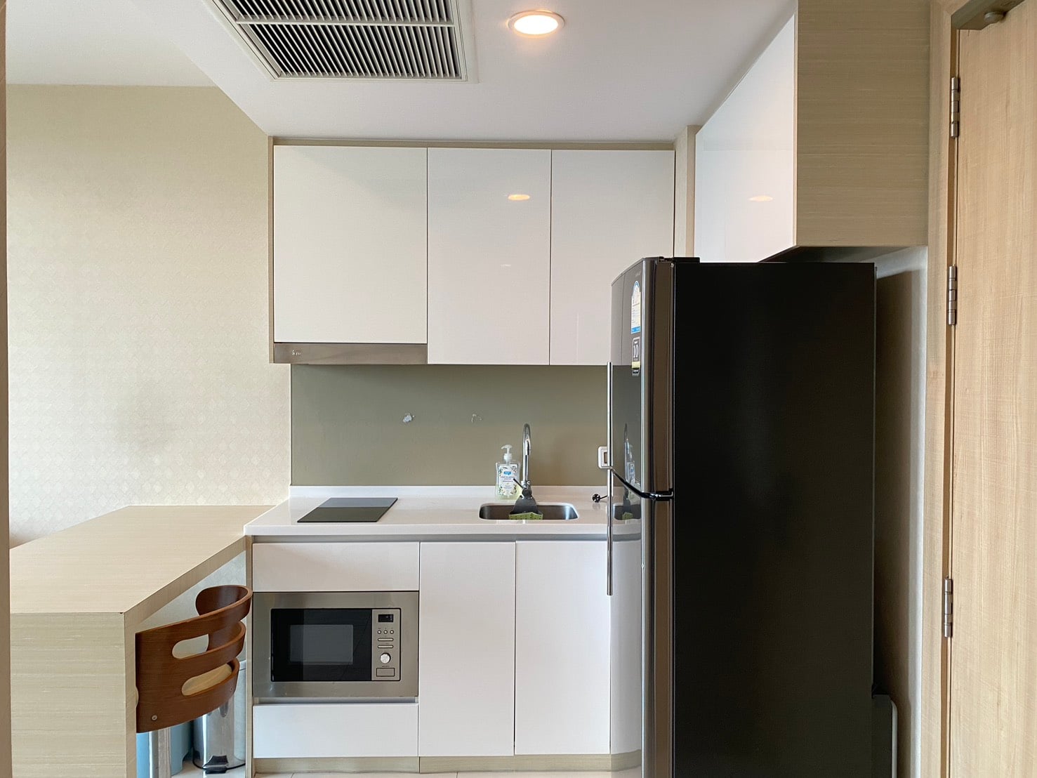 	 Reviera Wongamat Condo for rent  