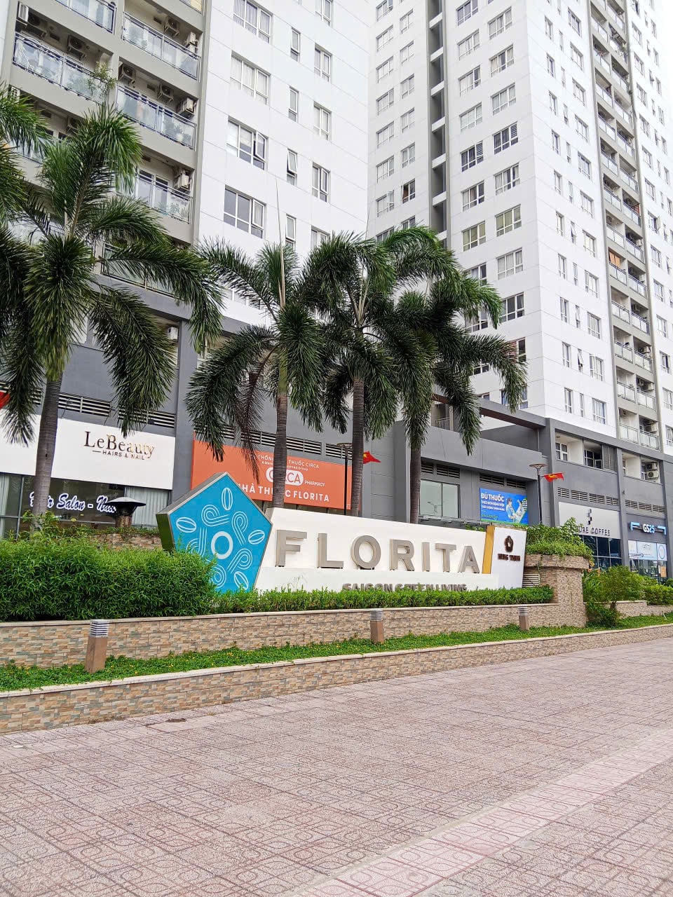 &#55357&#56613 LIVE THE SAIGON LIFESTYLE – Stylish 2BR Apartment in Him Lam, Only $600/month