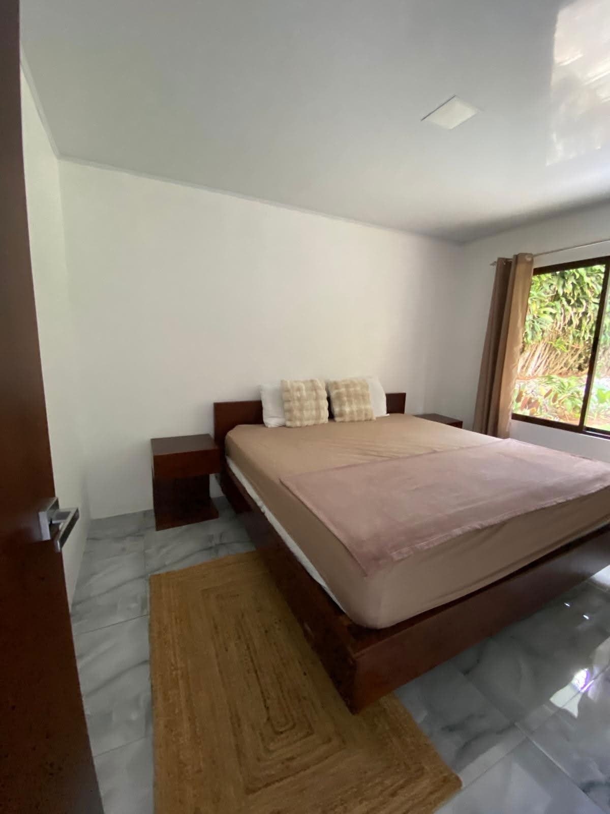 Double bedroom with private pool in a peaceful area