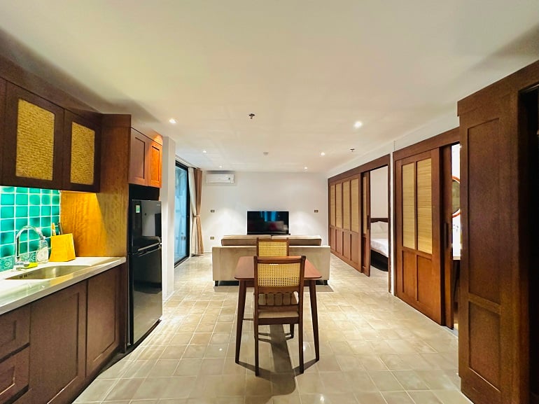 Nice, modern 1 – bedroom apartment in To Ngoc Van street, Tay Ho district for rent