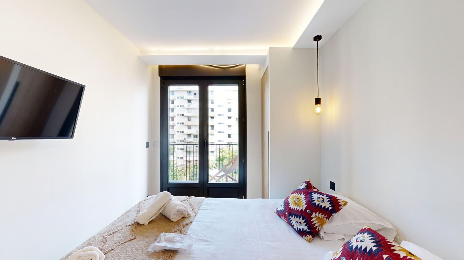 Superbe 140 m² Contemporain – 2 Chambres Modernes