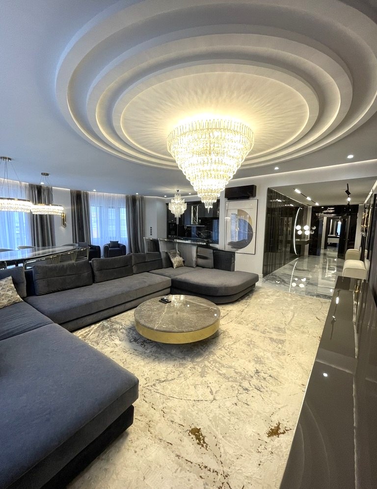 This luxury 4-room apartment, designed by a renowned designer, is located in a residential complex on Karabakh Horses Square in the White City district. 