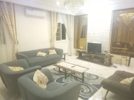 Villa en duplex de cinq chambres à louer à Yassa Japoma
