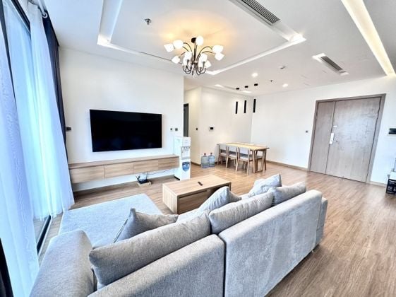 Luxury, modern 3 – bedroom apartment with balcony in Ba Dinh ...
