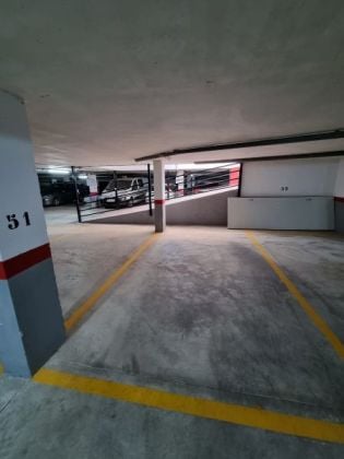 location 5 Garages 