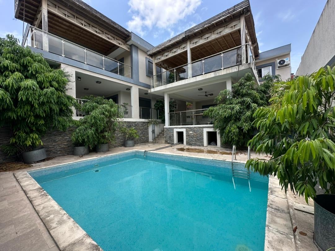 Riviera 4 - belle villa duplex de 6 pièces disponibles immédiatement 