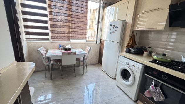 2 BDR apt close to N.Narimanov metro & Metropark