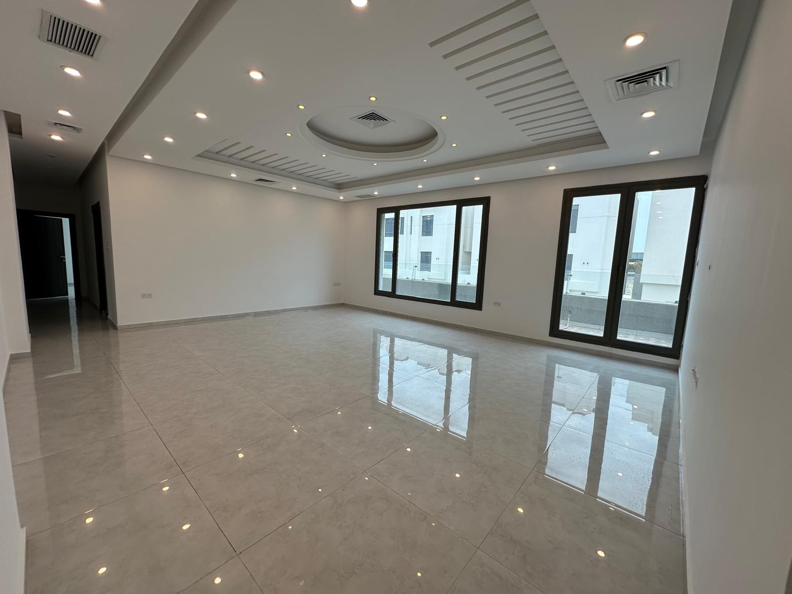 3 Master Bedroom Floor with Balcony for Rent in Finatees.