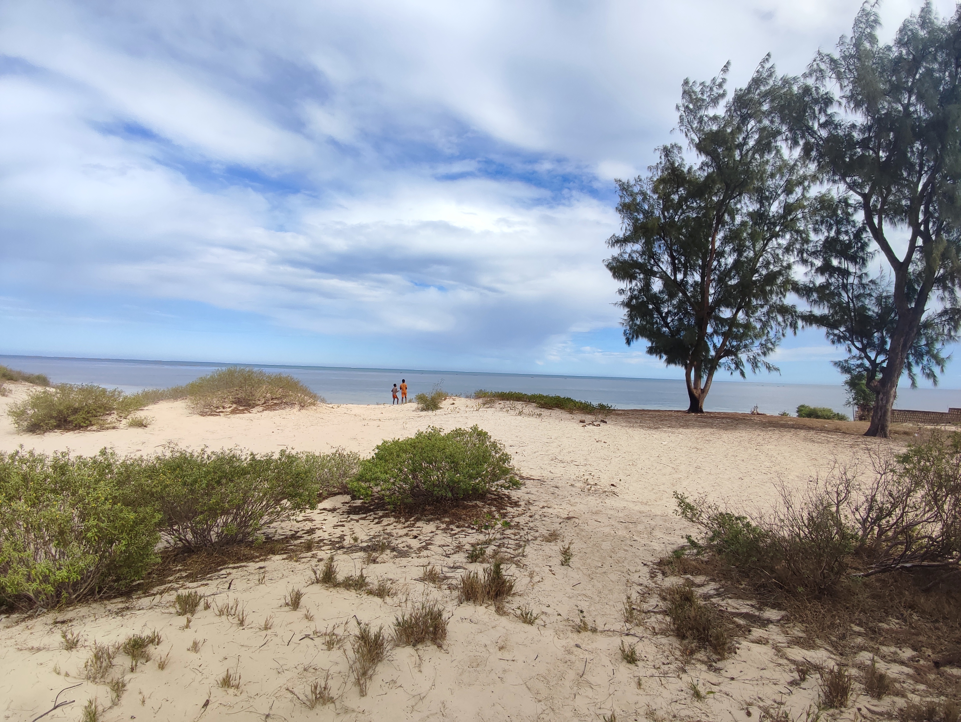 A VENDRE – Réf. VT/23065 | Terrain de 4Ha en Bord de Mer avec 70m de Plage à Amboaboaka – Toliara II MADAGASCAR