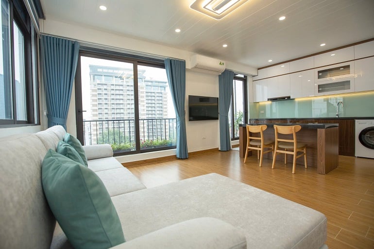 Nice, modern 1 – bedroom apartment with balcony in Xuan Dieu street, Tay Ho district for rent