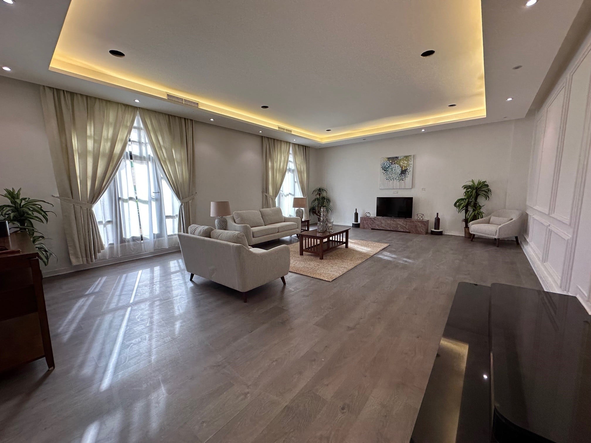 Spacious Lovely 3-Bedroom Apartment