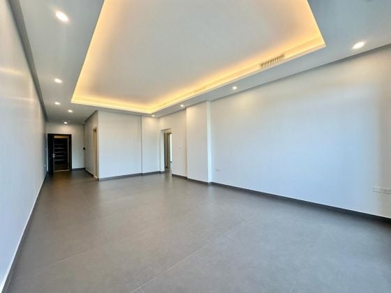 Three bedroom apartment with Balcony for rent in Salwa