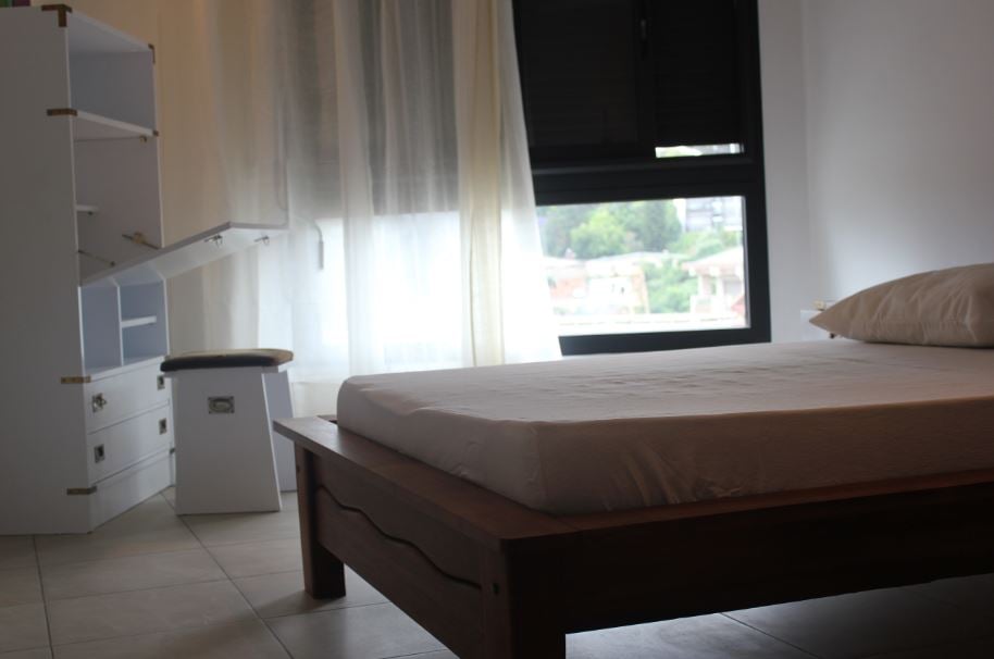 APARTAMENTO AMUEBLADO DE 1 DORMITORIO EN IVANDRY, CON GENERADOR Y ASCENSOR, CERCA DE COLEGIOS. 