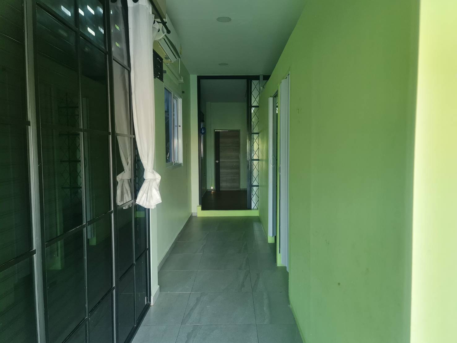 Commercial buildings Khaomakok Chaiyapruk Jomtein for rent with good condition