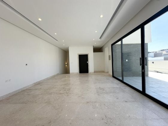Brand New 5 bedroom Town house for rent in Abu fatira