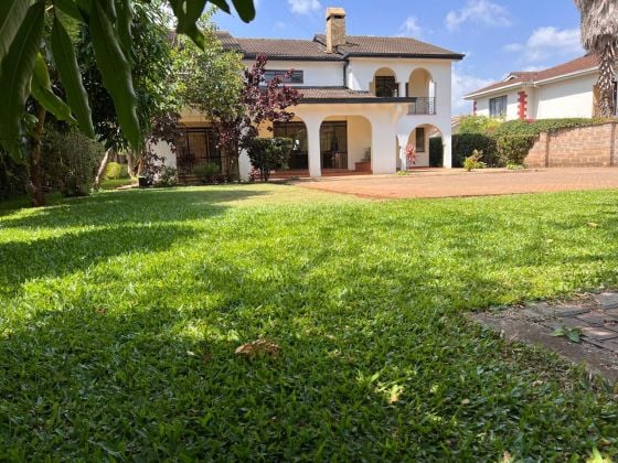 Casa familiare con 4 camere da letto in vendita a Mountain View Estate ...