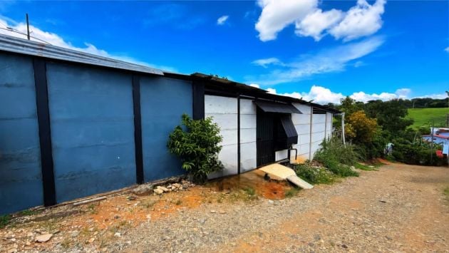 LOT WITH 6 APARTMENTS FOR INVESTMENT AND DEVELOPMENT IN PAVONES, PEREZ ...