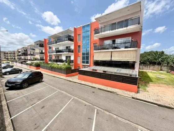 Apartamento en venta a la entrada de Bingerville, 4 habitaciones, ...
