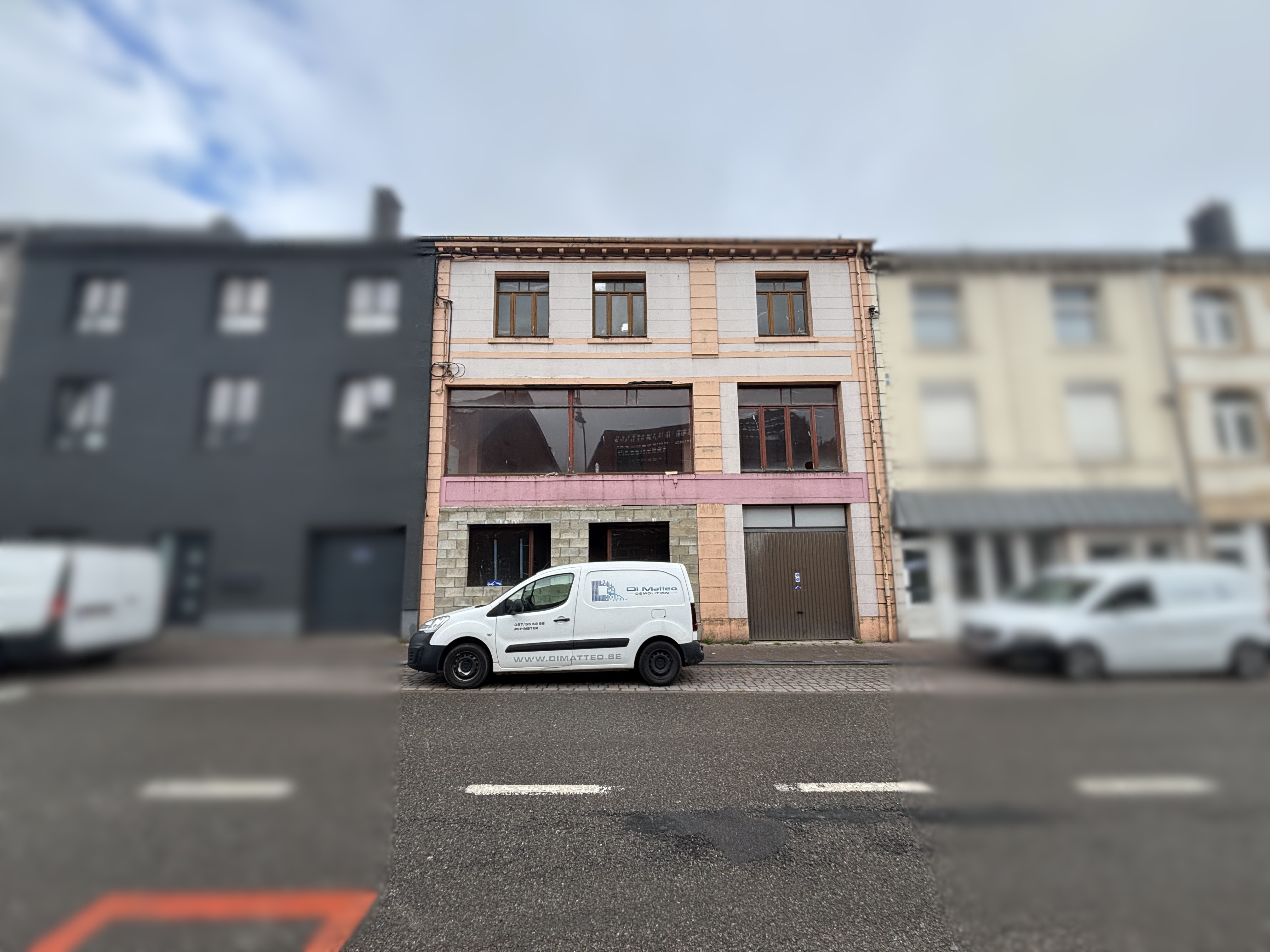 BERTRIX : Immeuble avec permis pour 4 appartements