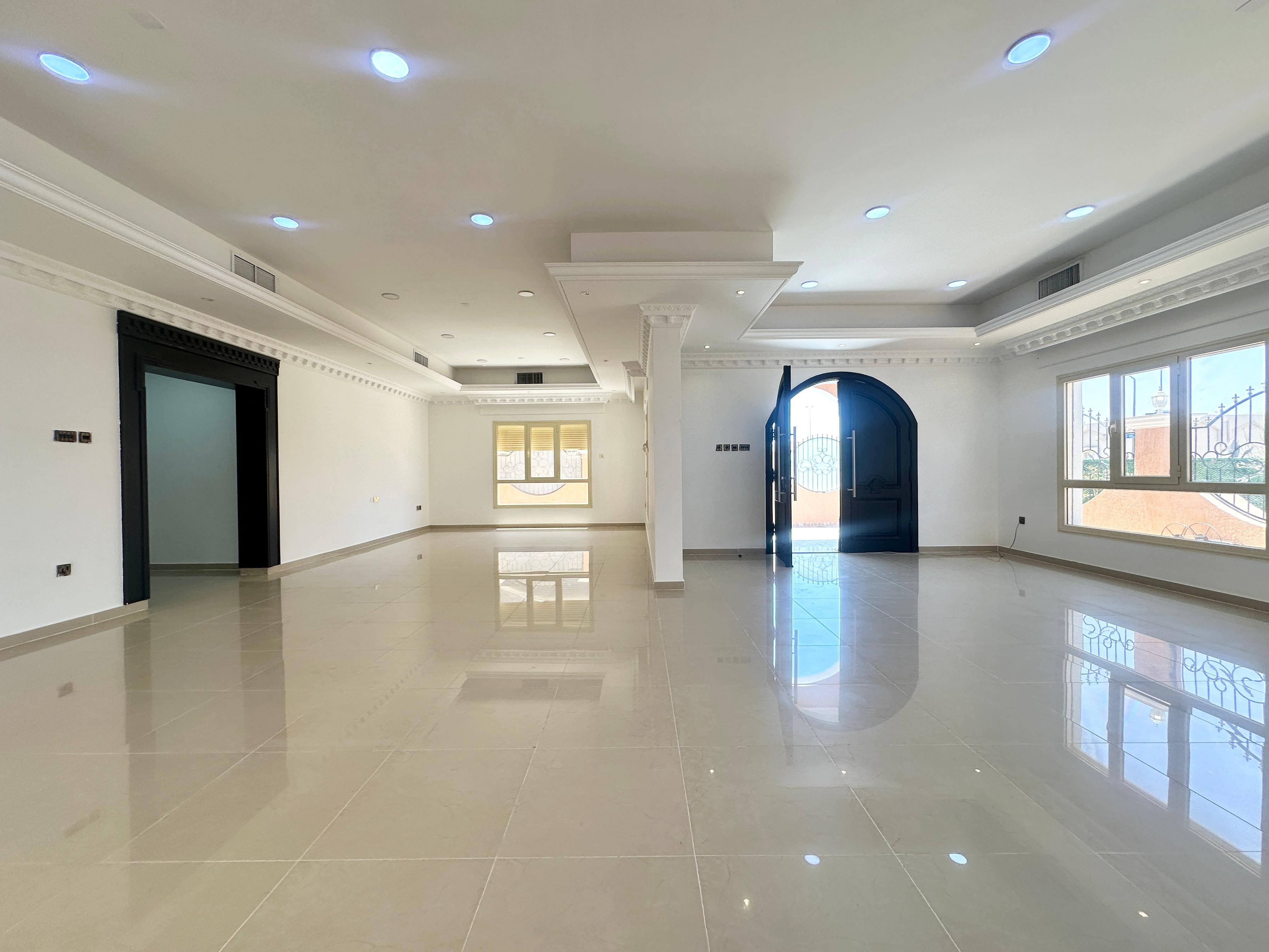 Renovated villa For rent in Egaila