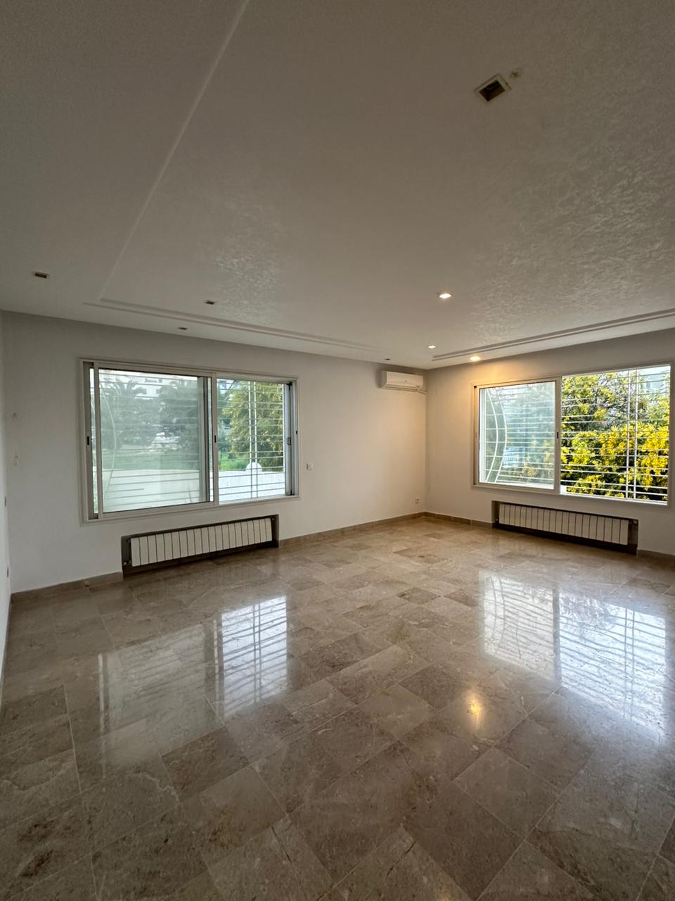 Villa con piscina a Gammarth