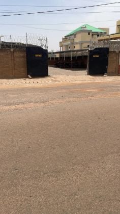 Ouaga 2000 zone A derrière Joly hôtel