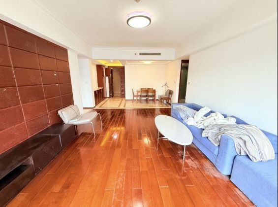 Flats for rent in China