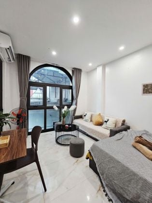 Nice, modern studio apartment in Ngoc Ha street, Ba Dinh district for rent
