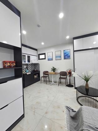 Nice, modern studio apartment in Ngoc Ha street, Ba Dinh district for rent