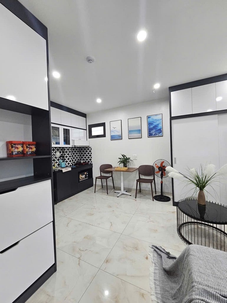 Nice, modern studio apartment in Ngoc Ha street, Ba Dinh district for rent