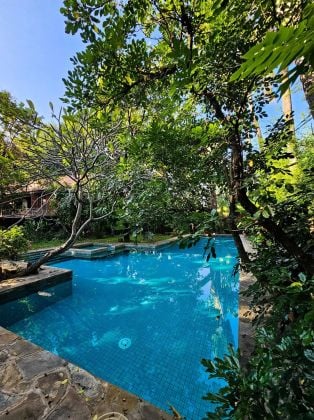 Traditional Wooden House 2 bedroom , outdoor swimming pool 
