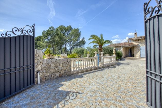 Particulier vend villa en pierres de taille piscine avec appartement ...