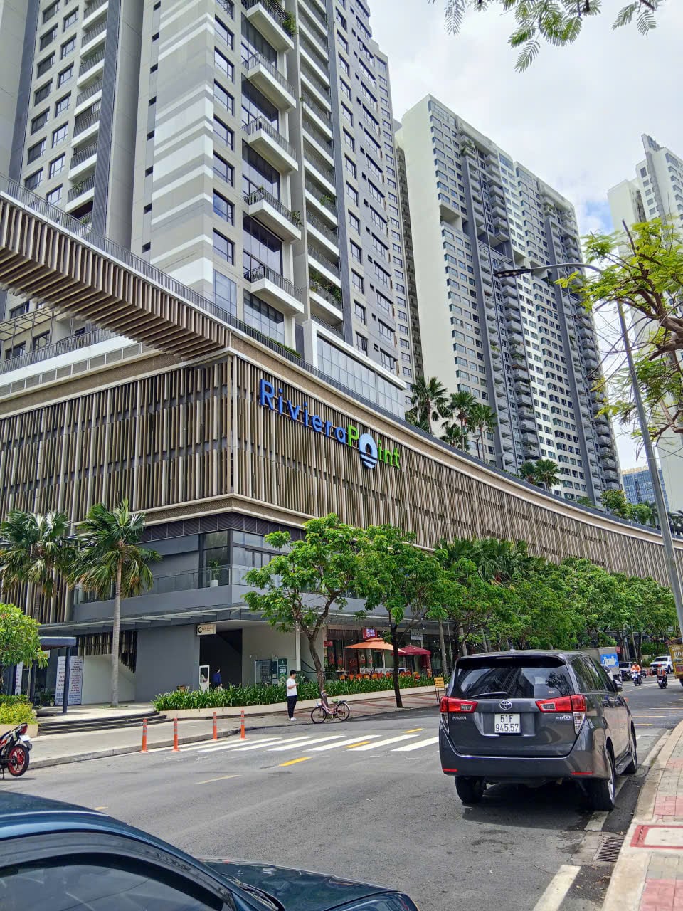 &#55357&#56613 SKYLINE LIVING IN DISTRICT 7 | RIVIERA POINT &#55357&#56613