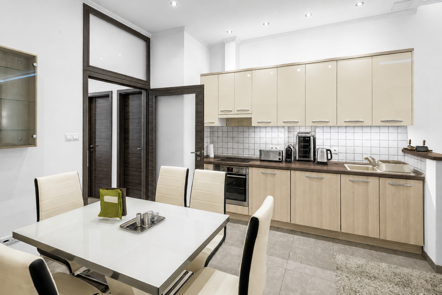 ► Near MOM Park | ► 2 Bedrooms | ► 2 Bathrooms | ► A/C in Every Room | ► Garage Available for Rent | ► Directly from Owner (Invoice Available)
