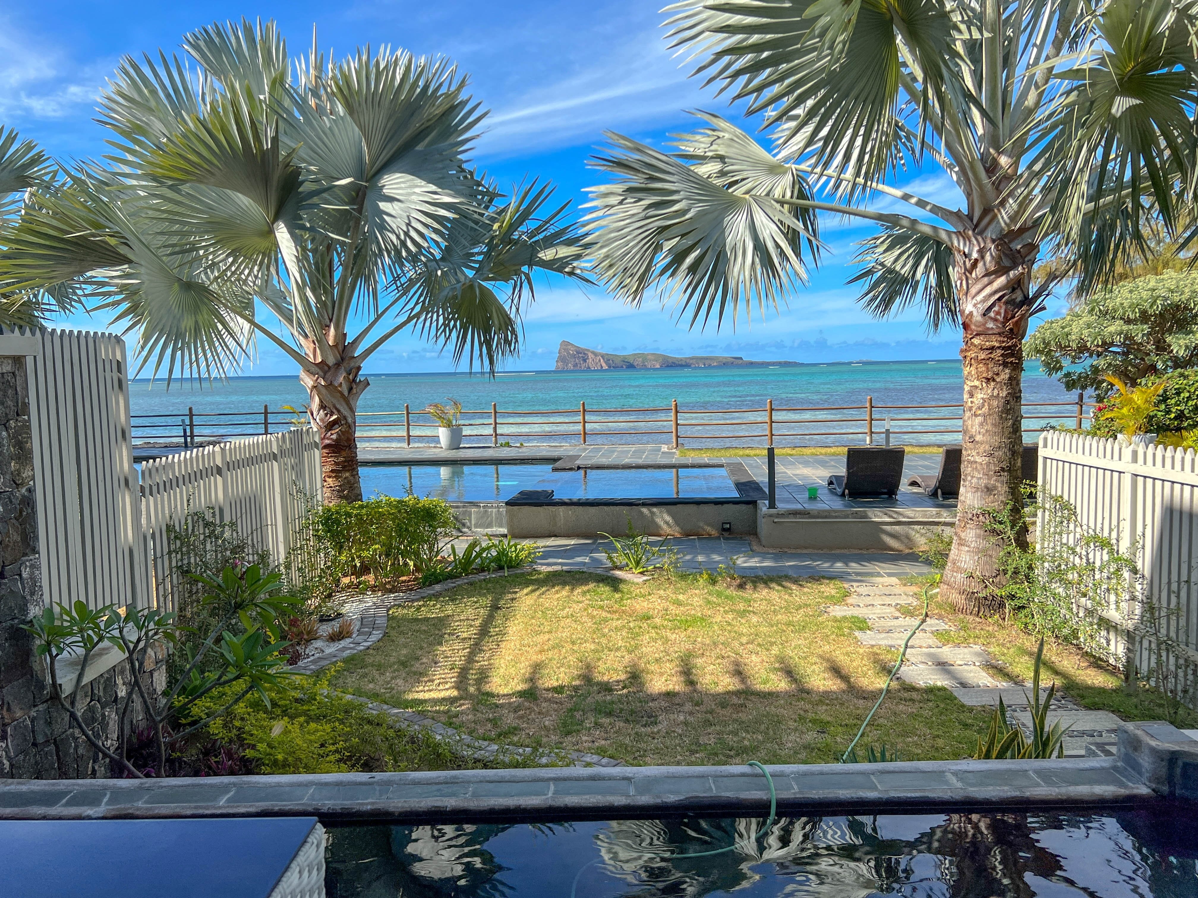 FOR RENT | 3-BEDROOM BEACHFRONT TOWNHOUSE | BAIN BOEUF North Coast, Mauritius