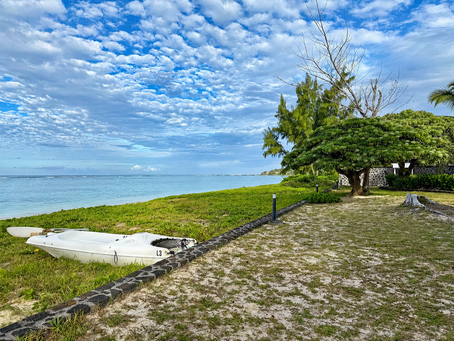 FOR RENT | 3- BEDROOM BEACHFRONT TOWNHOUSE | PALMAR, EAST COAST | East Mauritius