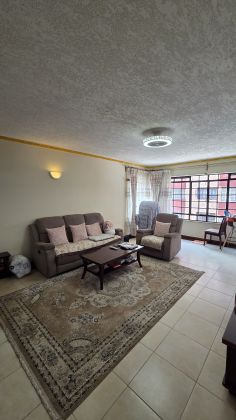 Appartement spacieux de 3 chambres à vendre à Parklands !