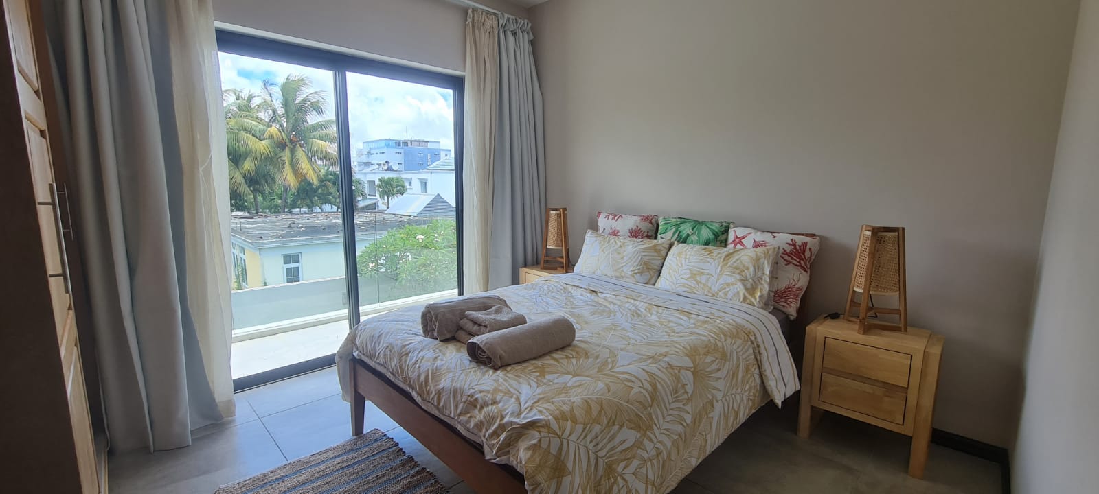 Modern and close to all amenities