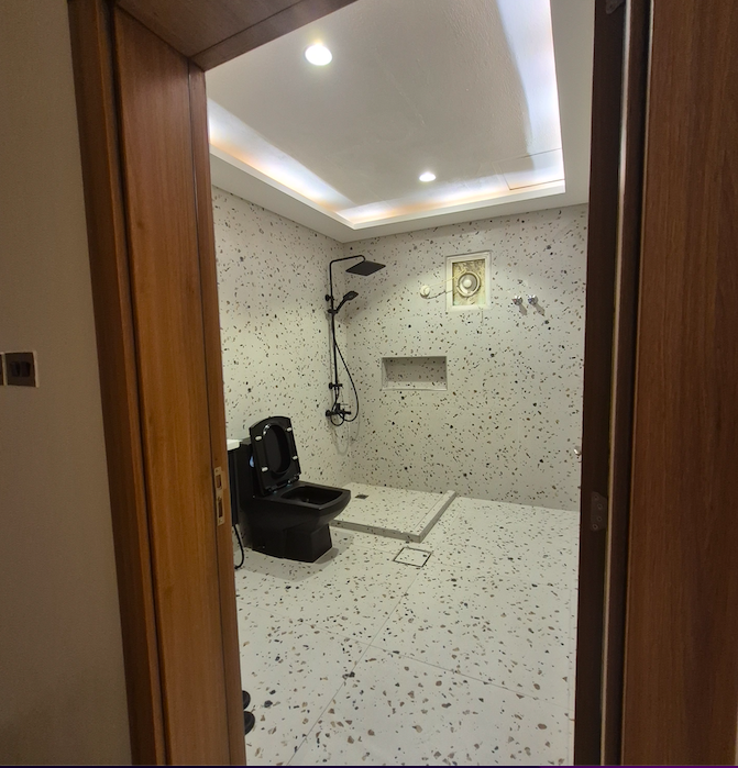 4-Bedroom Apartment | Fully Renovated | Entire Private Floor 