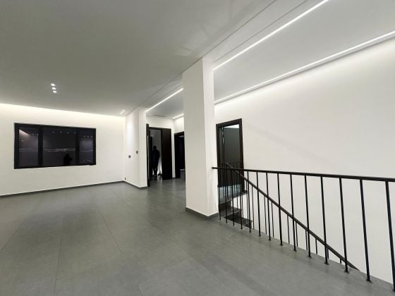 Five bedroom Duplex with private Garden for rent in Bayan