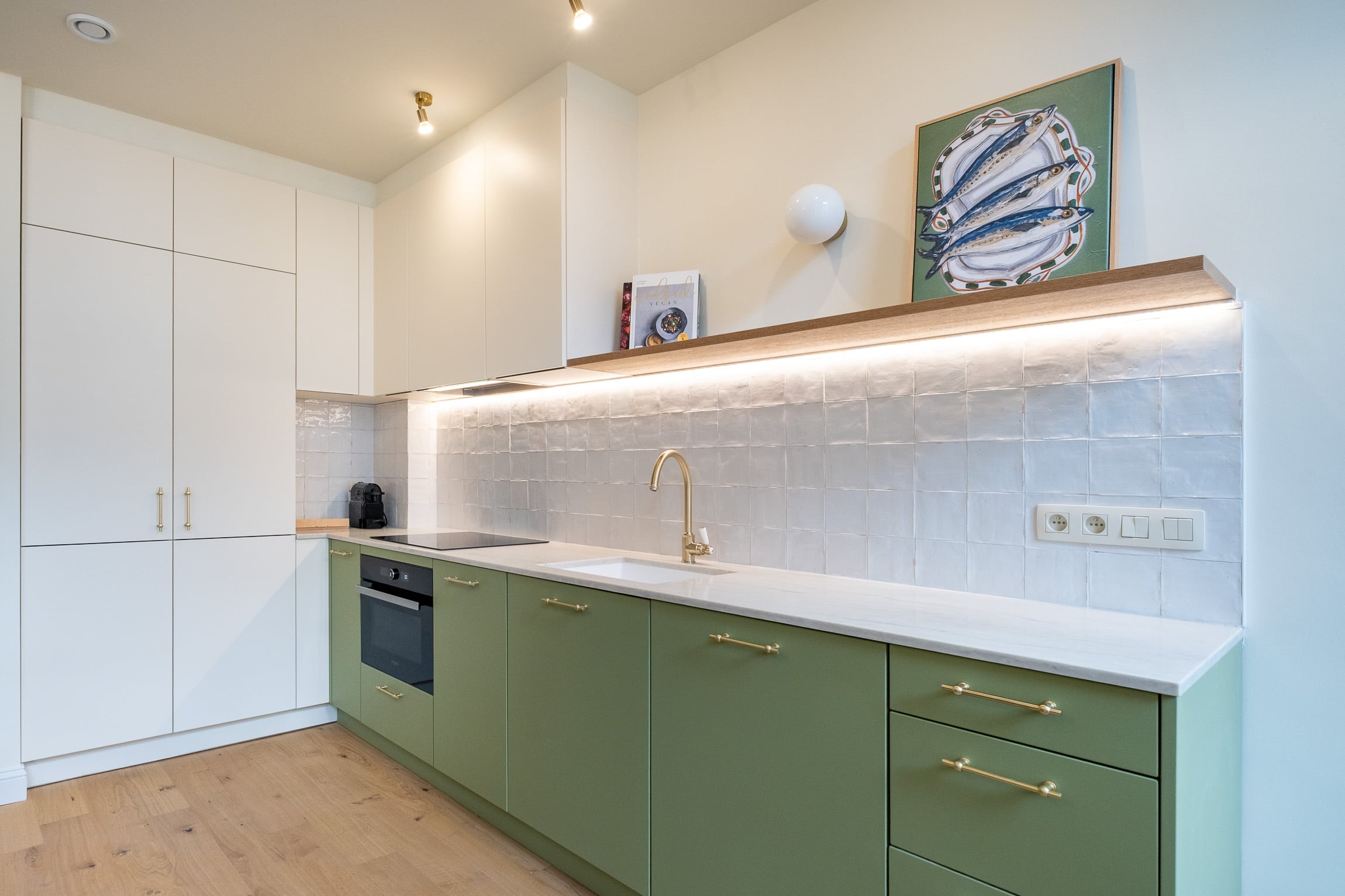 Freshly Reonvates Furnished 1-Bedroom near Place Colignon – Rent €1,200 + €250 Utilities