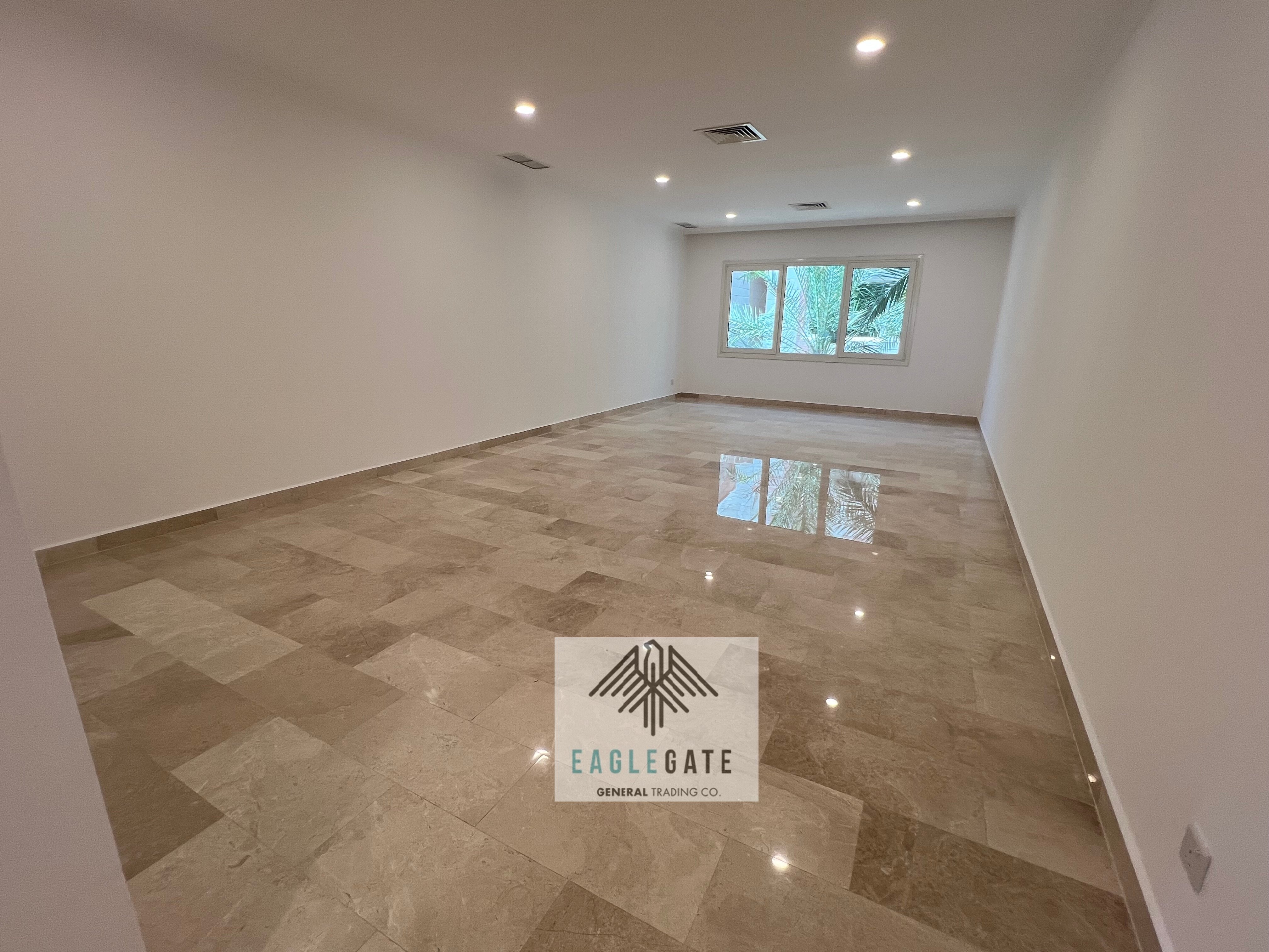 Salwa, amazing 3 bedroom apartment in compund